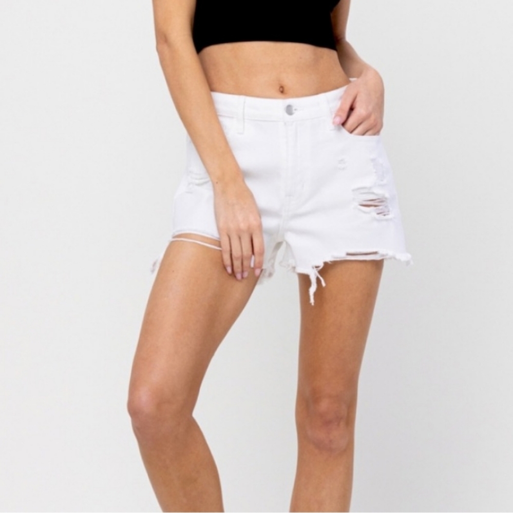 NWT. Jelly Jean's High Rise Distressed ashirtd